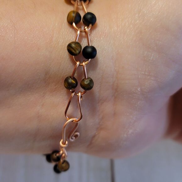 Handmade Copper Horse Shoe Link Tigers Eye Bracelet - Picture 2 of 4